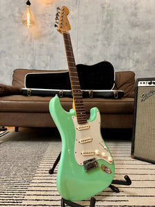 Fender Deluxe Stratocaster Rare Limited Addition Color Circa 2000