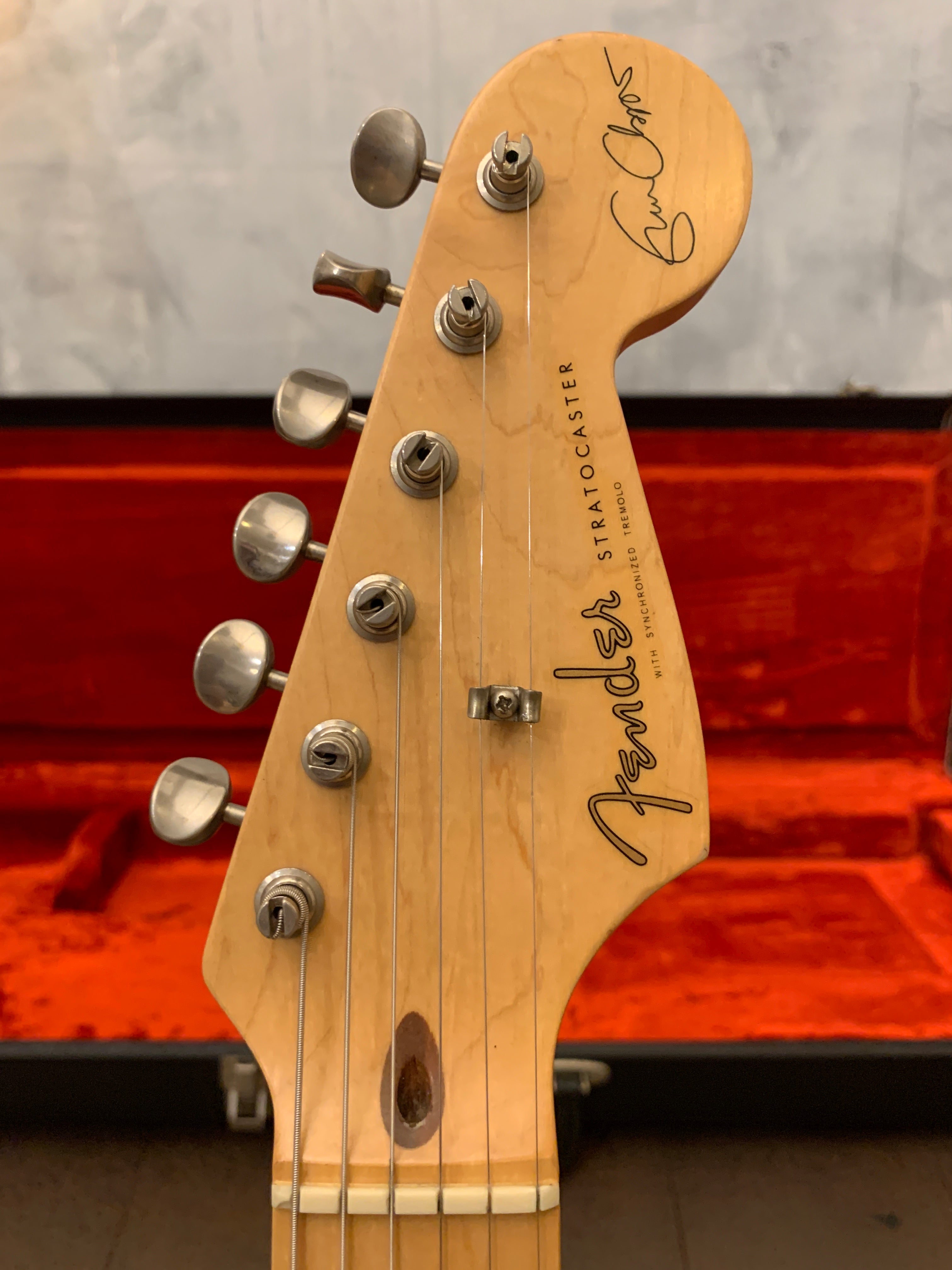 Fender Eric Clapton Artist Series Stratocaster 1996 Anniversary Torino Red 8.2lb