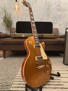 Gibson Les Paul Deluxe 2015 Goldtop only 9lb with upgraded tuners CLEAN