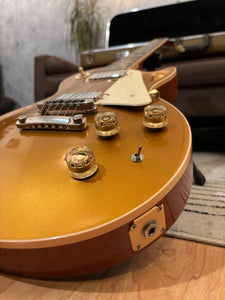 Gibson Les Paul Deluxe 2015 Goldtop only 9lb with upgraded tuners CLEAN