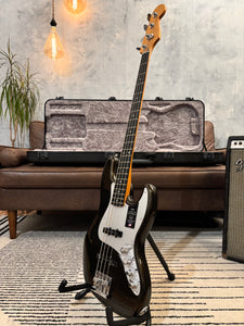 Fender American Ultra II Jazz Bass with Ebony board 2024 Texas Tea MINT