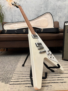 Gibson Flying V HP 2017 Alpine White Case QUEEN only 7.6lb!