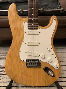 Fender Strat Plus Deluxe with Rosewood Fretboard 1989 Natural with OG case and case candy Mint