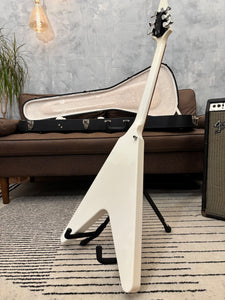 Gibson Flying V HP 2017 Alpine White Case QUEEN only 7.6lb!