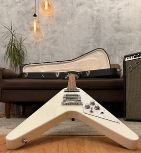 Gibson Flying V HP 2017 Alpine White Case QUEEN only 7.6lb!