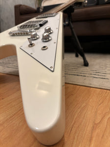 Gibson Flying V HP 2017 Alpine White Case QUEEN only 7.6lb!