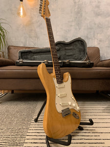 Fender Strat Plus Deluxe with Rosewood Fretboard 1989 Natural with OG case and case candy Mint