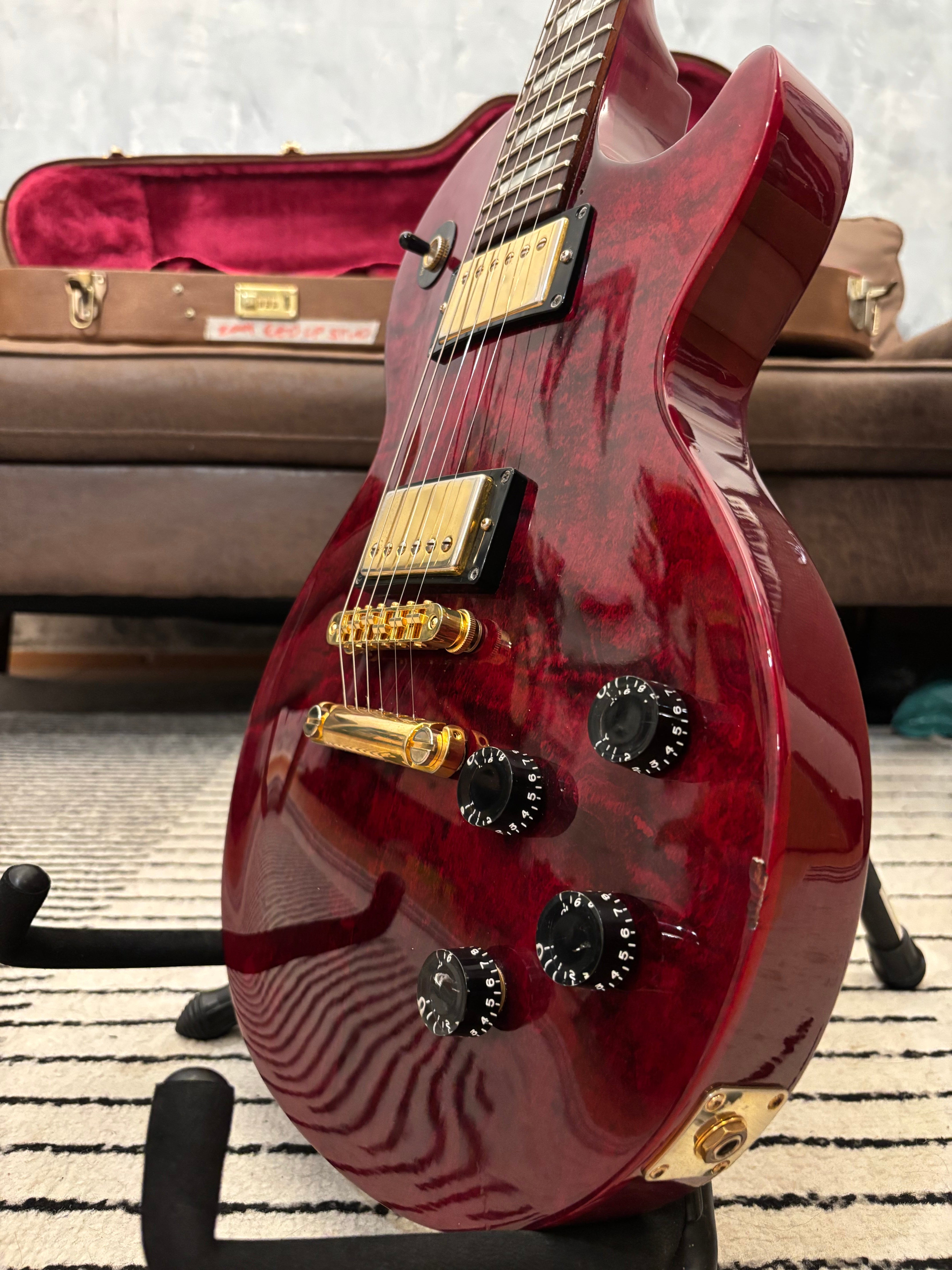 Gibson Les Paul Studio Plus Trans red 9lb WOHC NICE TOP!