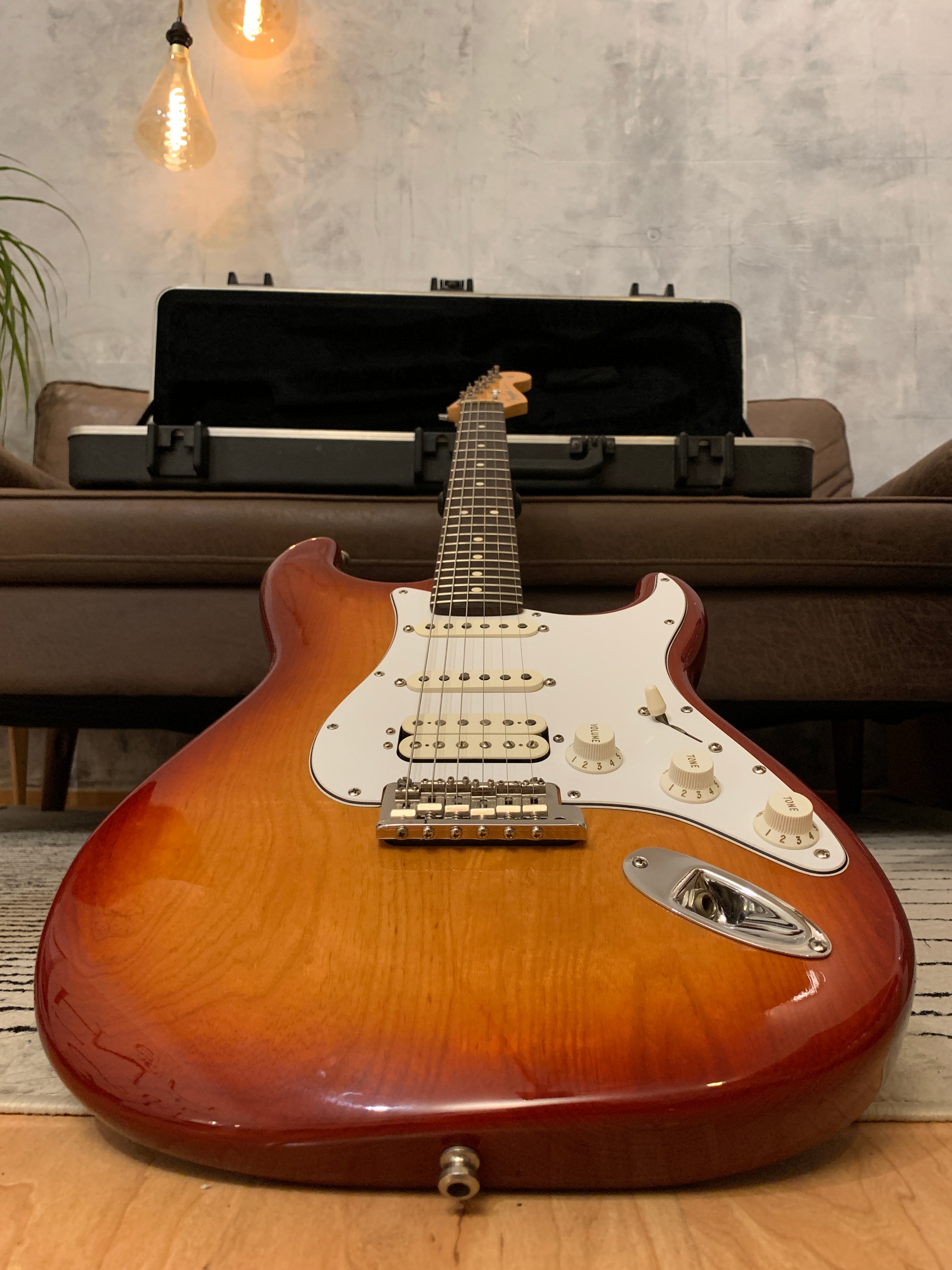 Fender American HSS Stratocaster with Rosewood Fretboard Ash WHC 2007