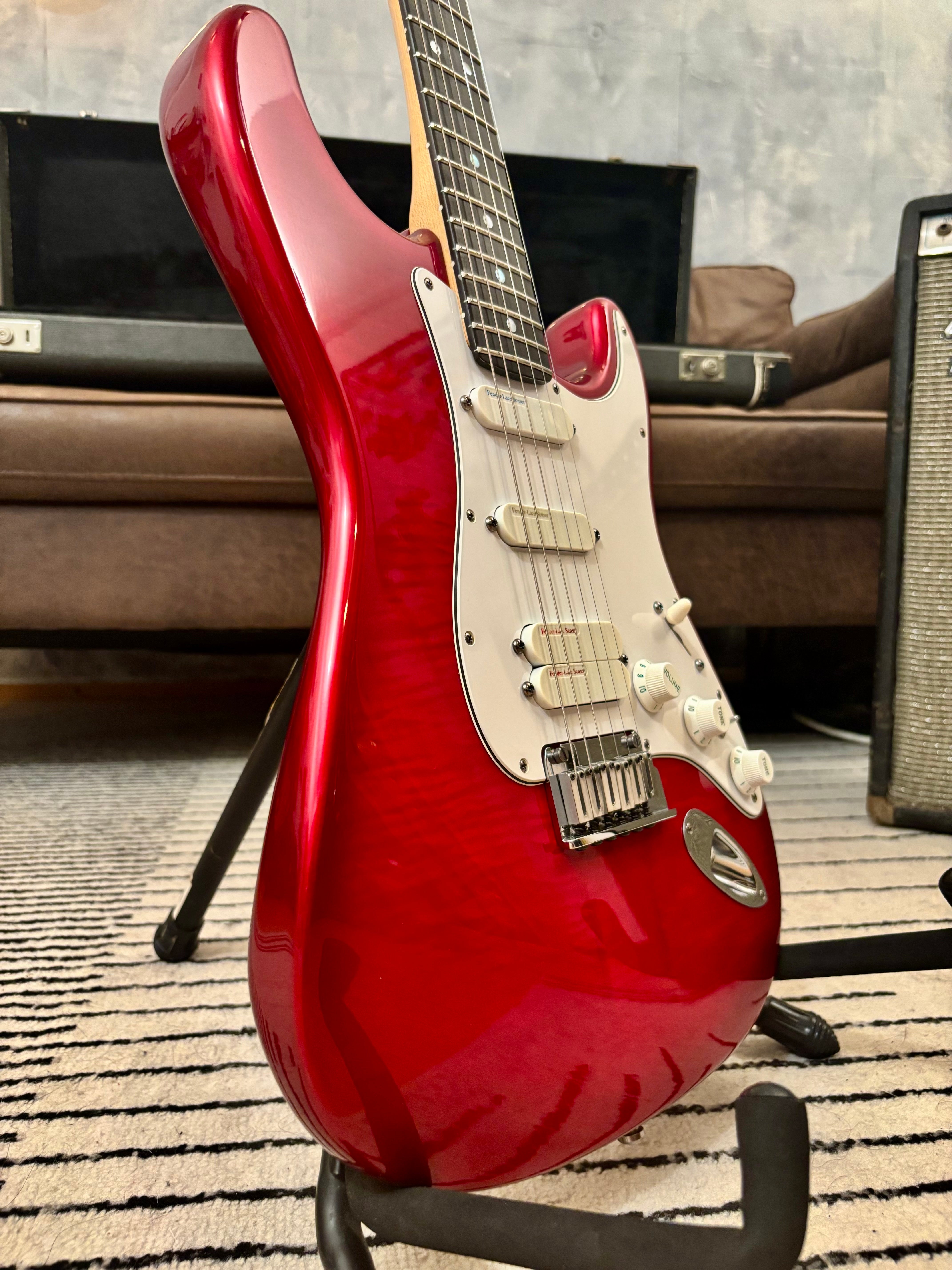 Fender Stratocaster Ultra Crimson Burst 1993 All original With full Case Candy MINT