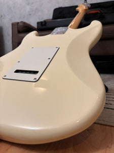 Fender American Standard 2016 Olympic White with Custom Shop Fat 50 Pickups All original with Case And Full Case Candy