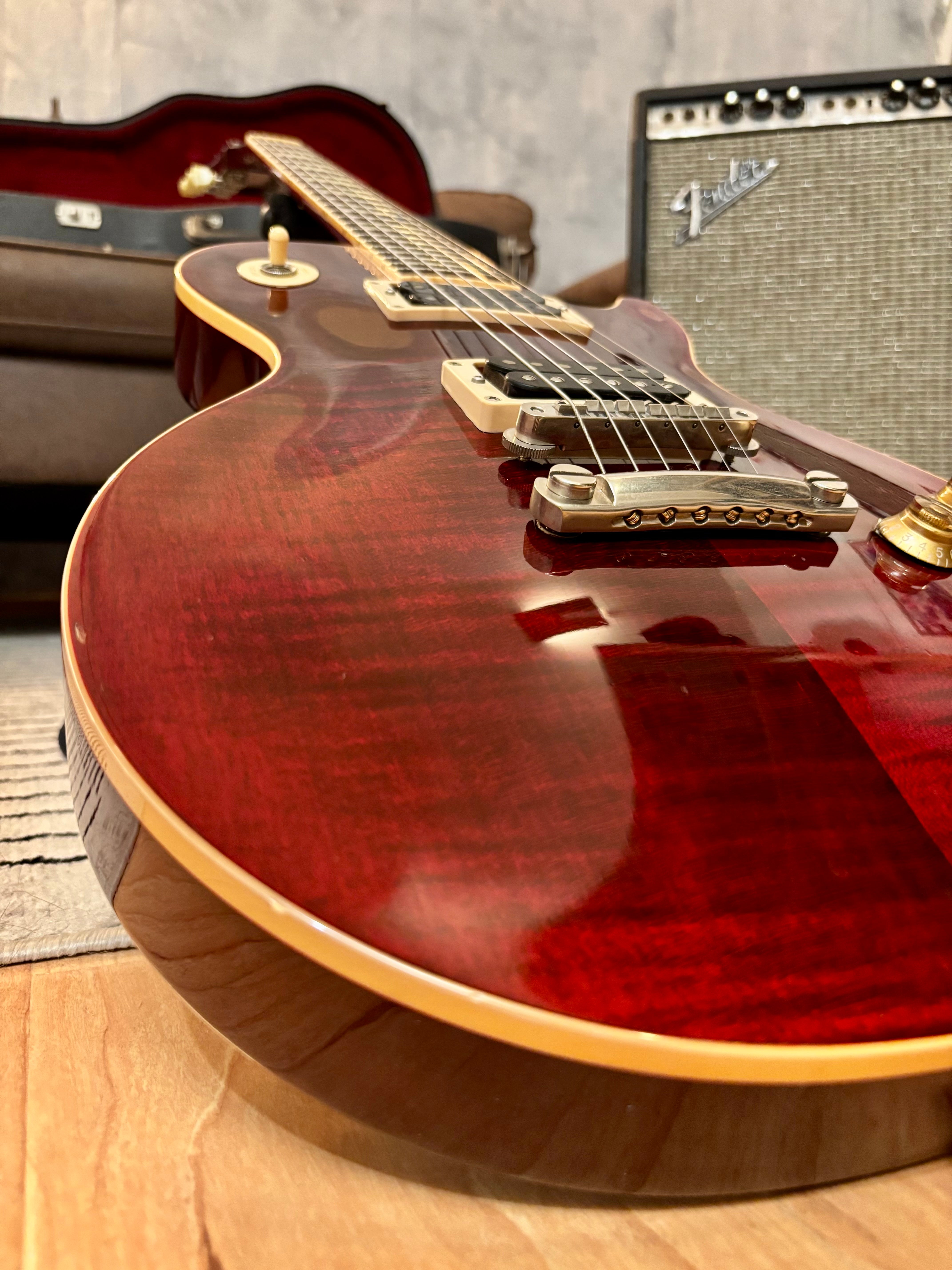 Gibson Les Paul Classic Plus 2000 Good Wood era Nice Top and OHC
