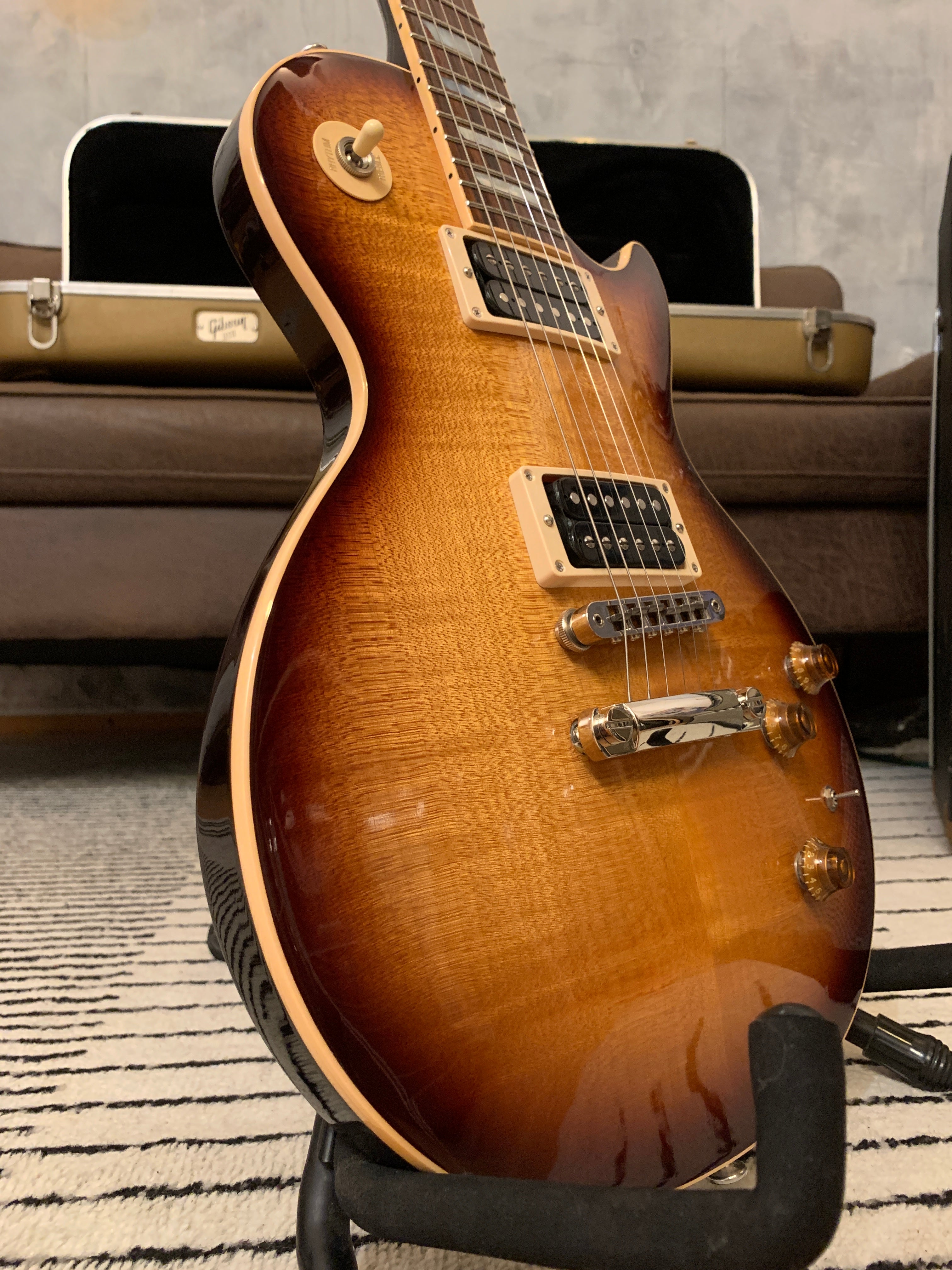 Gibson Les Paul Less Plus 2015 LIGHT at 6.6lb! RAD