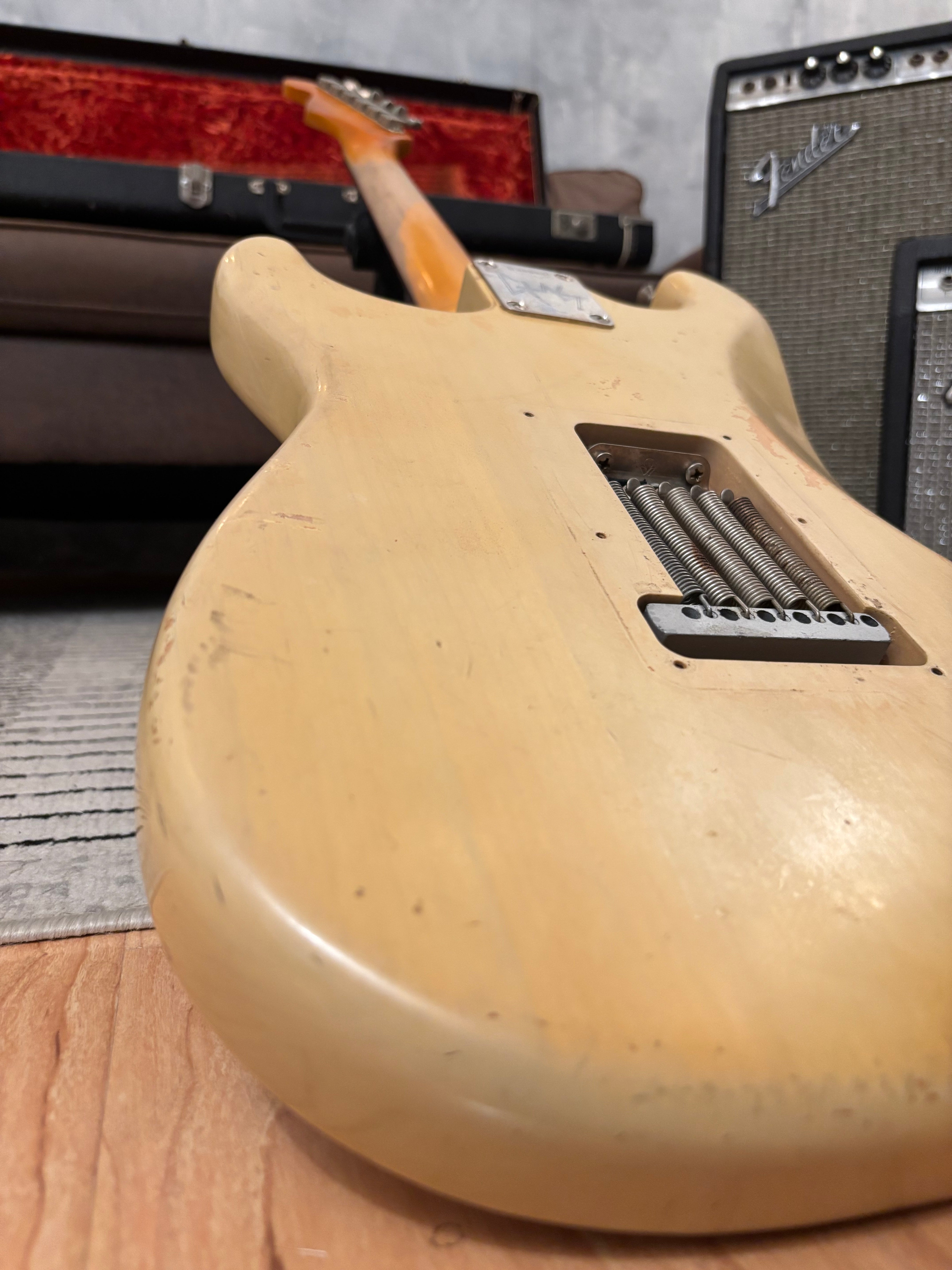 Fender Stratocaster 1962 GLAS Custom Honey Blonde Heavy Relic Light at 7.6lb Stunning