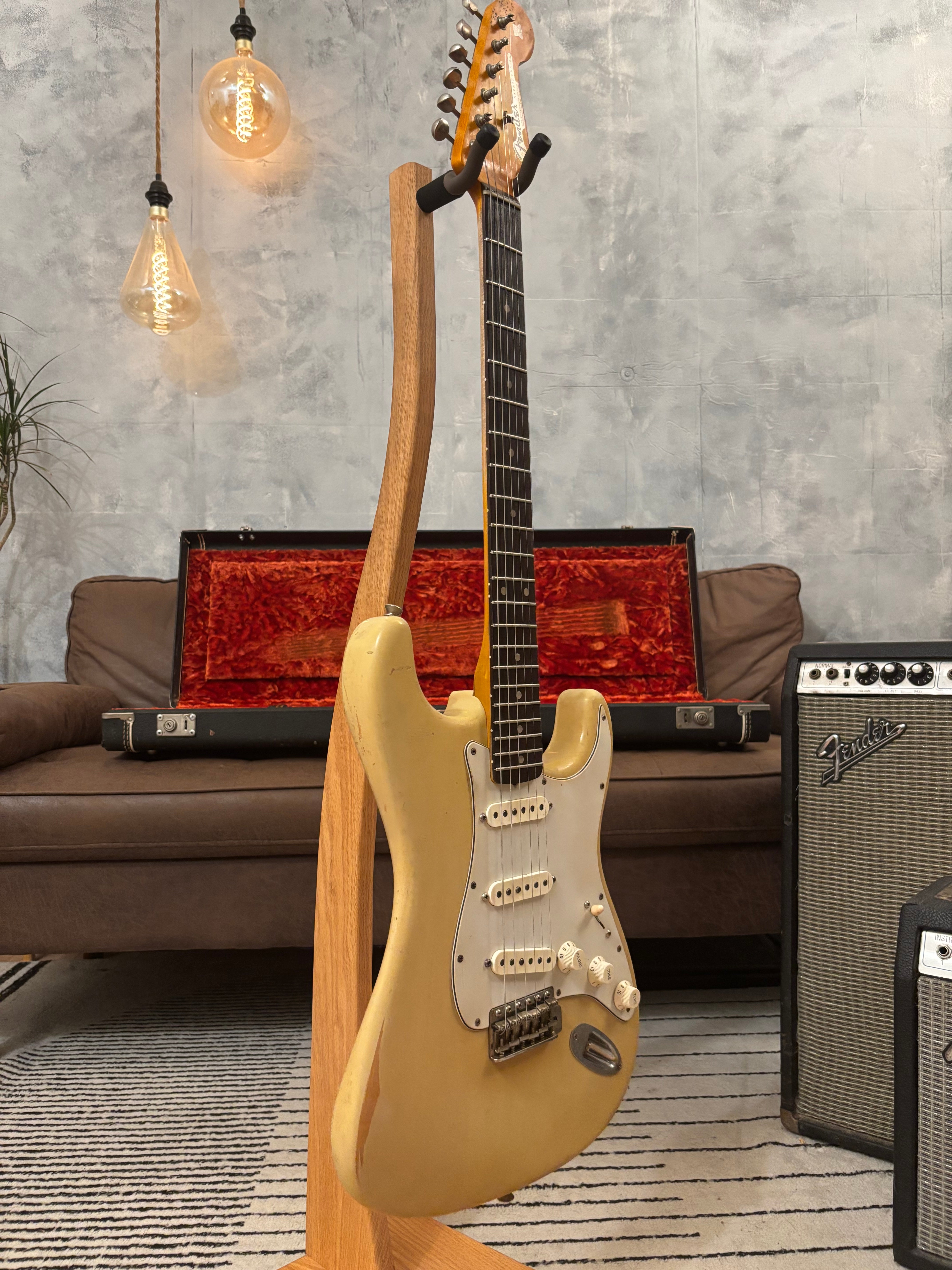 Fender Stratocaster 1962 GLAS Custom Honey Blonde Heavy Relic Light at 7.6lb Stunning