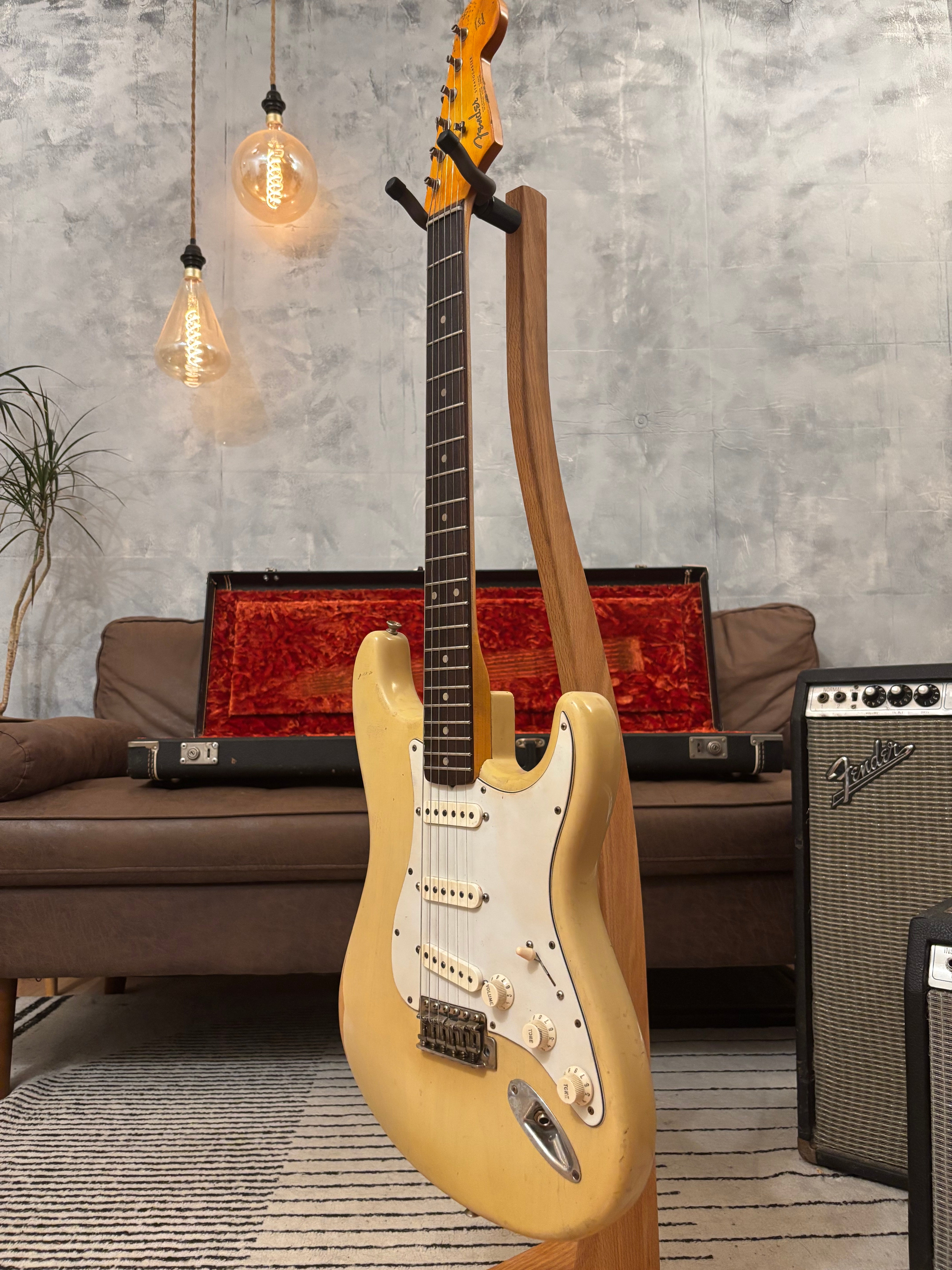 Fender Stratocaster 1962 GLAS Custom Honey Blonde Heavy Relic Light at 7.6lb Stunning