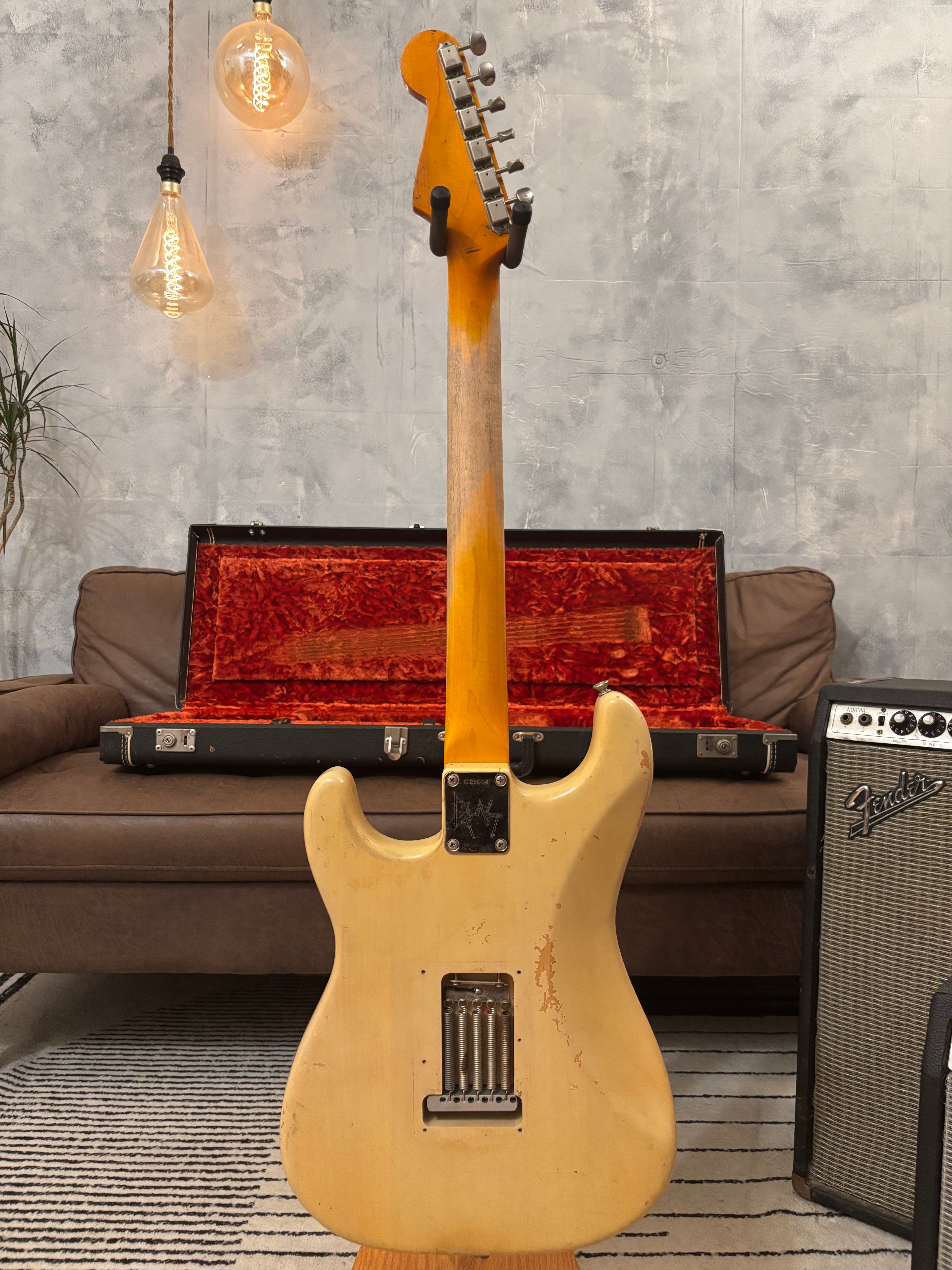 Fender Stratocaster 1962 GLAS Custom Honey Blonde Heavy Relic Light at 7.6lb Stunning