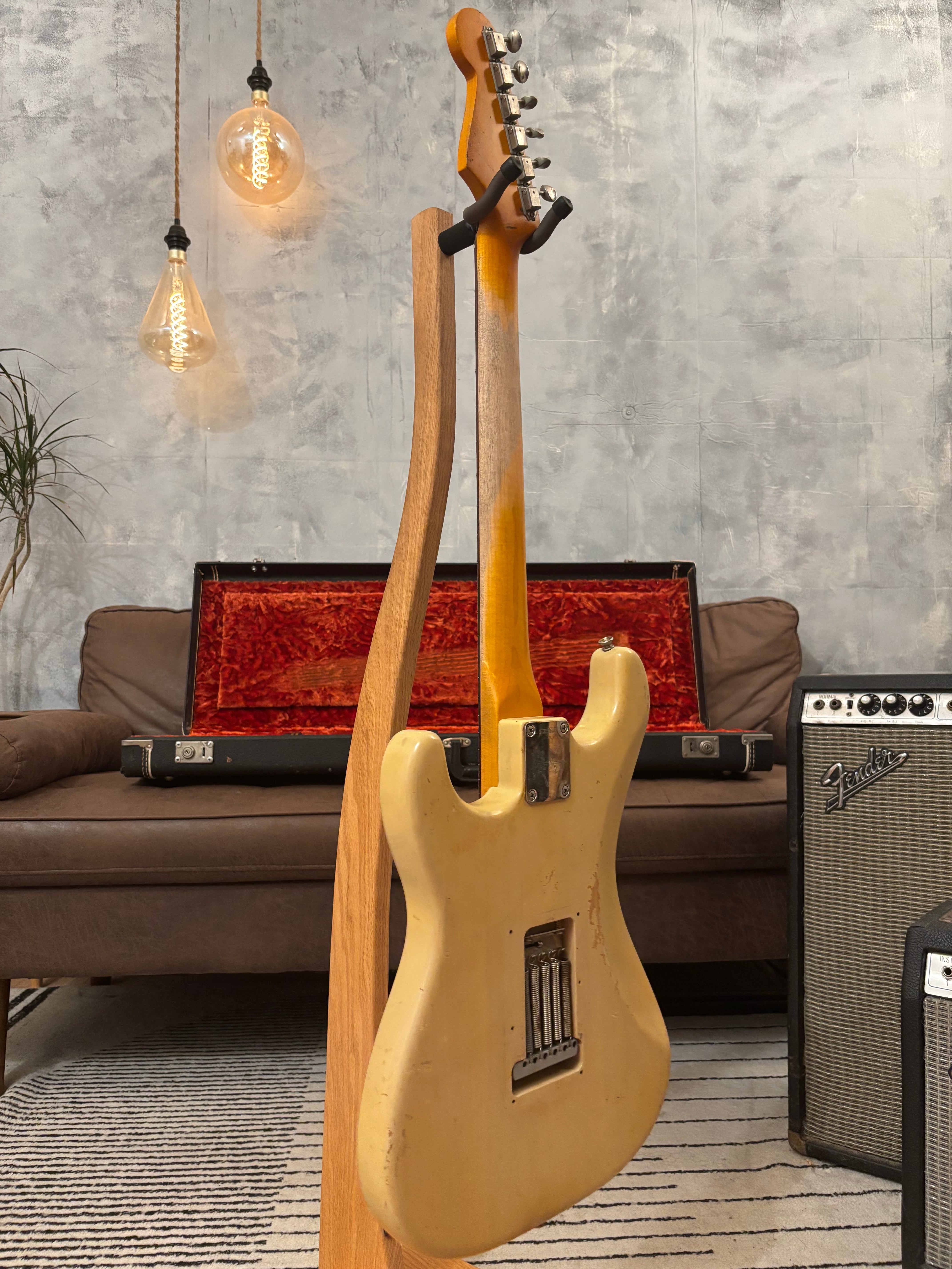 Fender Stratocaster 1962 GLAS Custom Honey Blonde Heavy Relic Light at 7.6lb Stunning