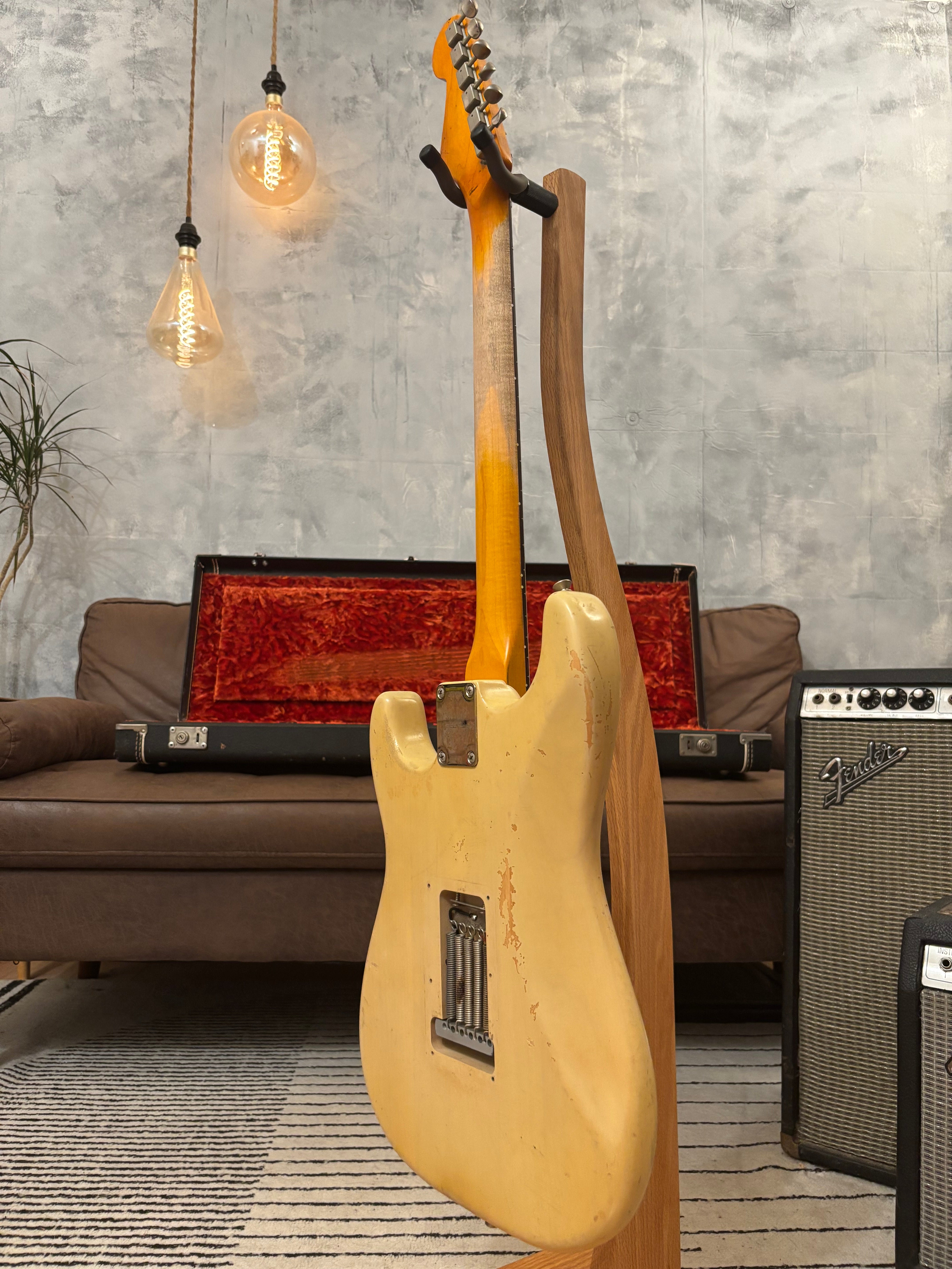 Fender Stratocaster 1962 GLAS Custom Honey Blonde Heavy Relic Light at 7.6lb Stunning