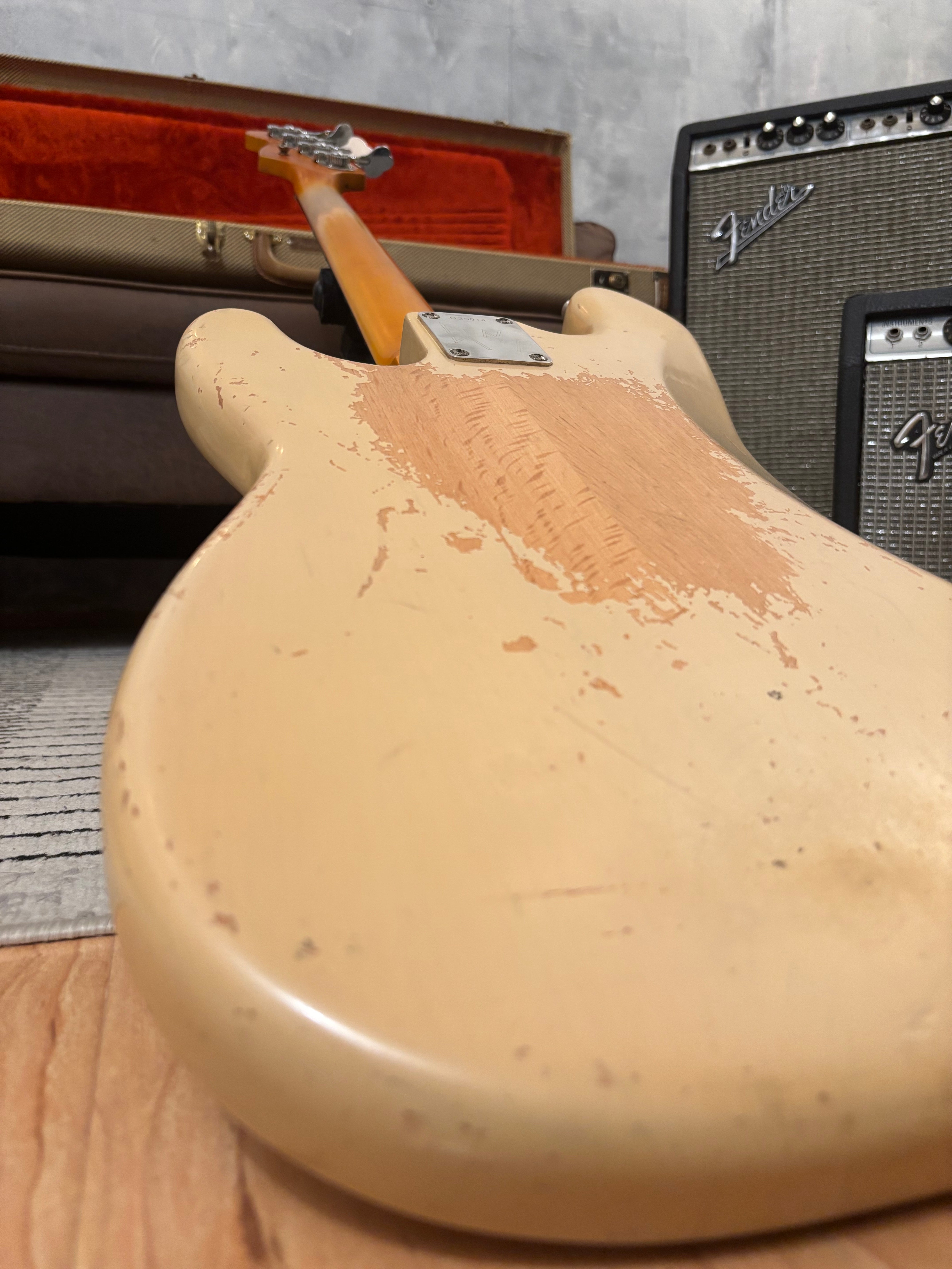 Fender Precision Bass Blonde 1962 GLAS Custom Relic feather Light at 8lb LUSH