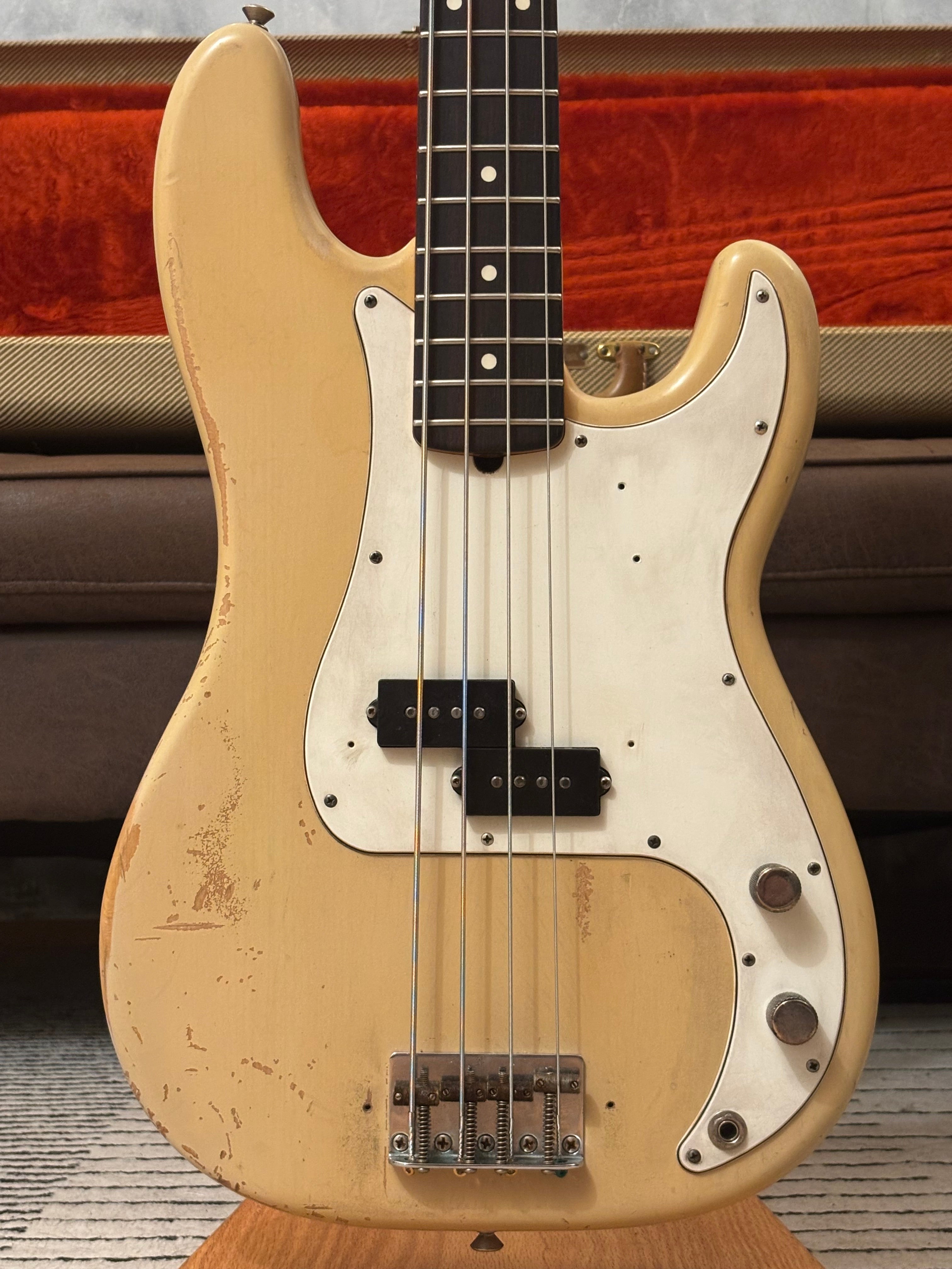 Fender Precision Bass Blonde 1962 GLAS Custom Relic feather Light at 8lb LUSH