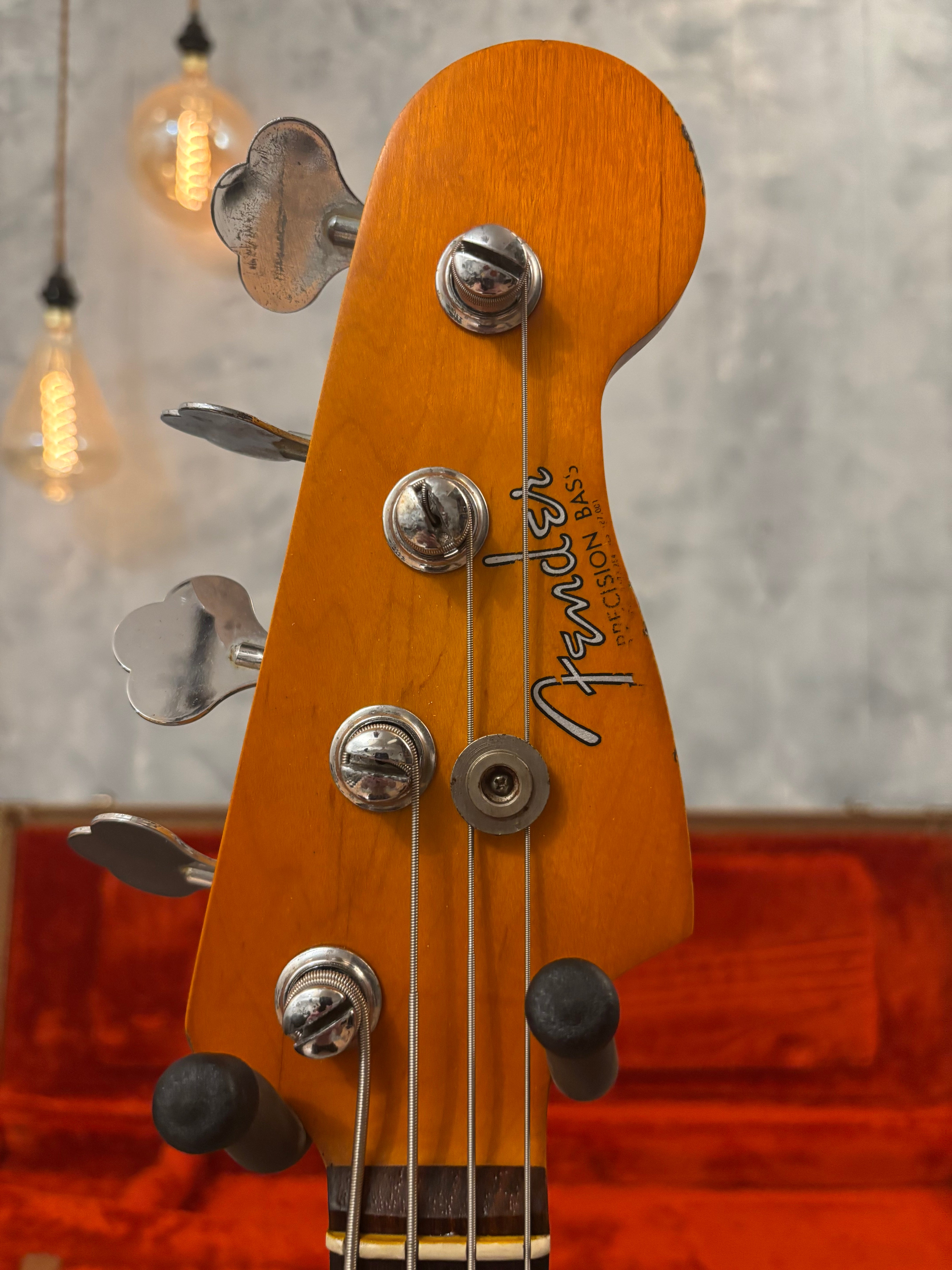 Fender Precision Bass Blonde 1962 GLAS Custom Relic feather Light at 8lb LUSH