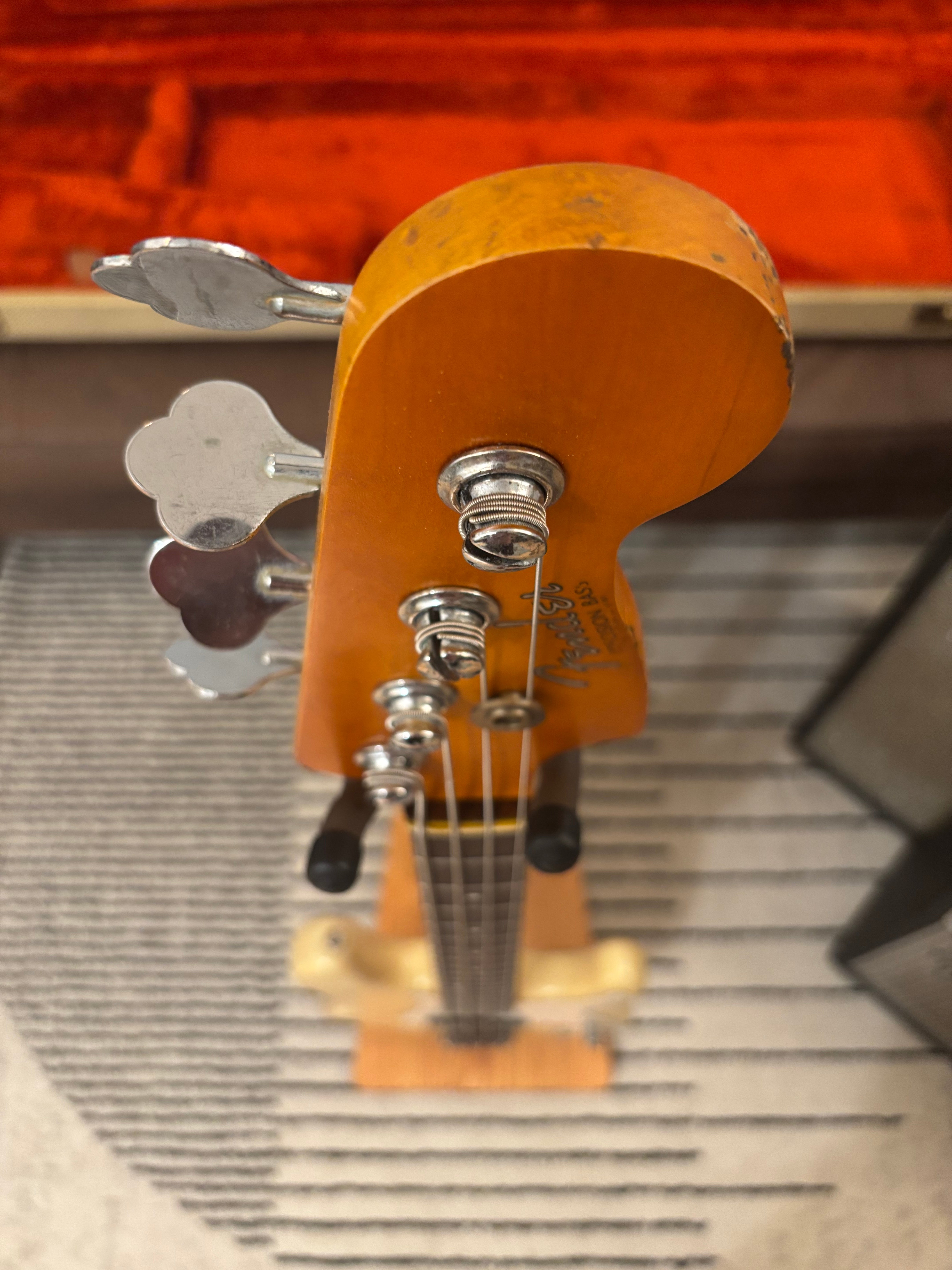 Fender Precision Bass Blonde 1962 GLAS Custom Relic feather Light at 8lb LUSH