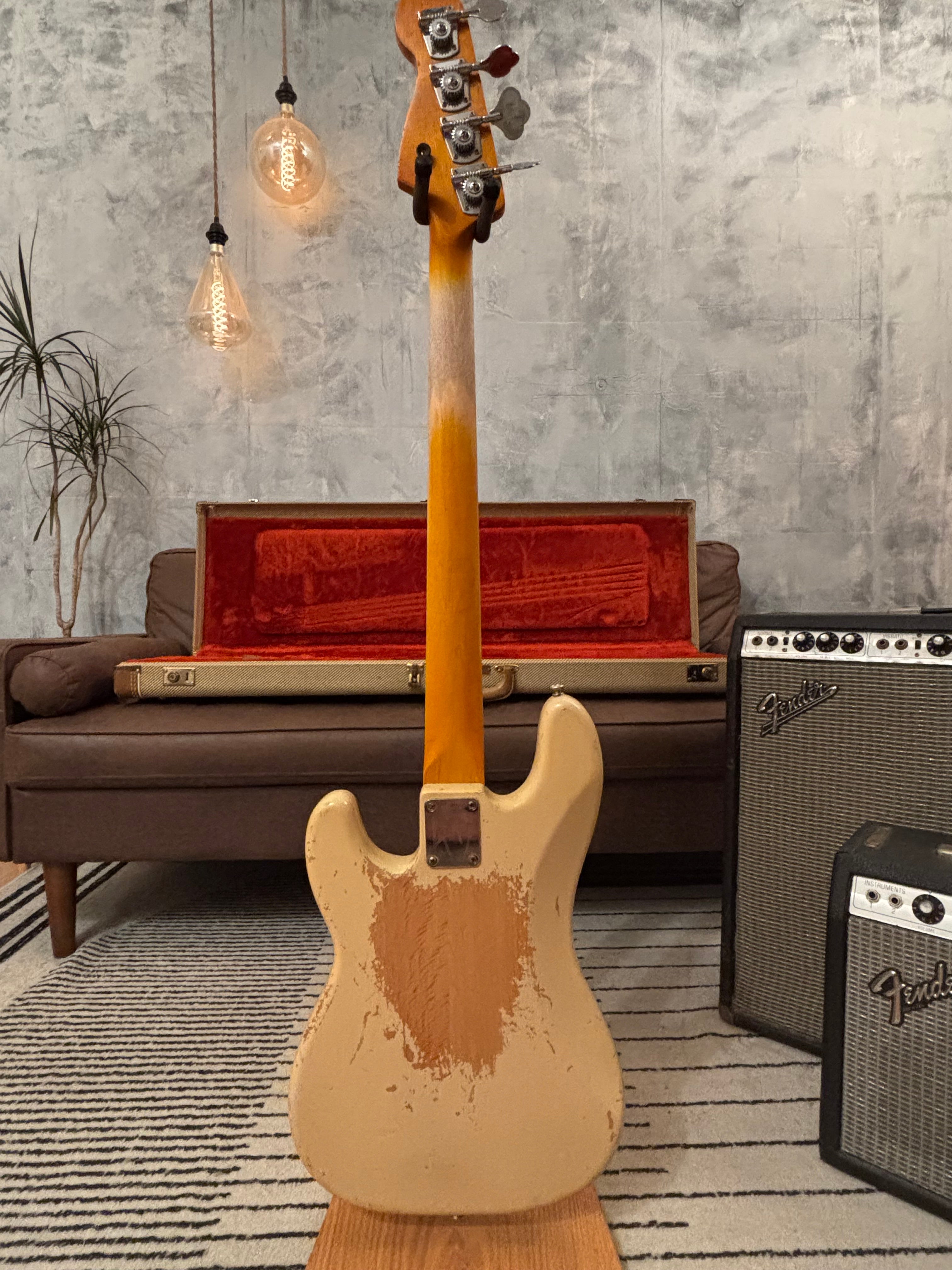 Fender Precision Bass Blonde 1962 GLAS Custom Relic feather Light at 8lb LUSH