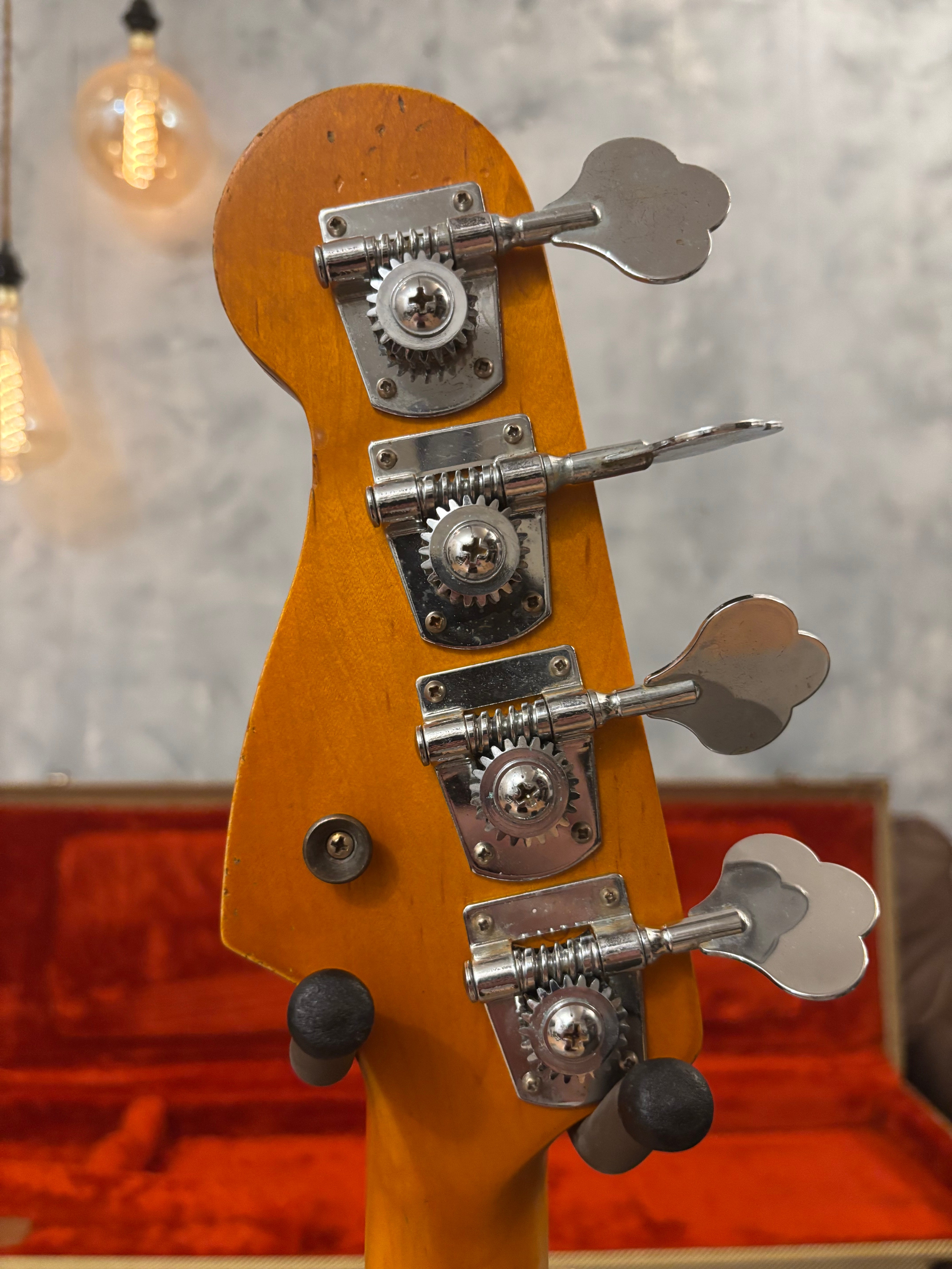 Fender Precision Bass Blonde 1962 GLAS Custom Relic feather Light at 8lb LUSH