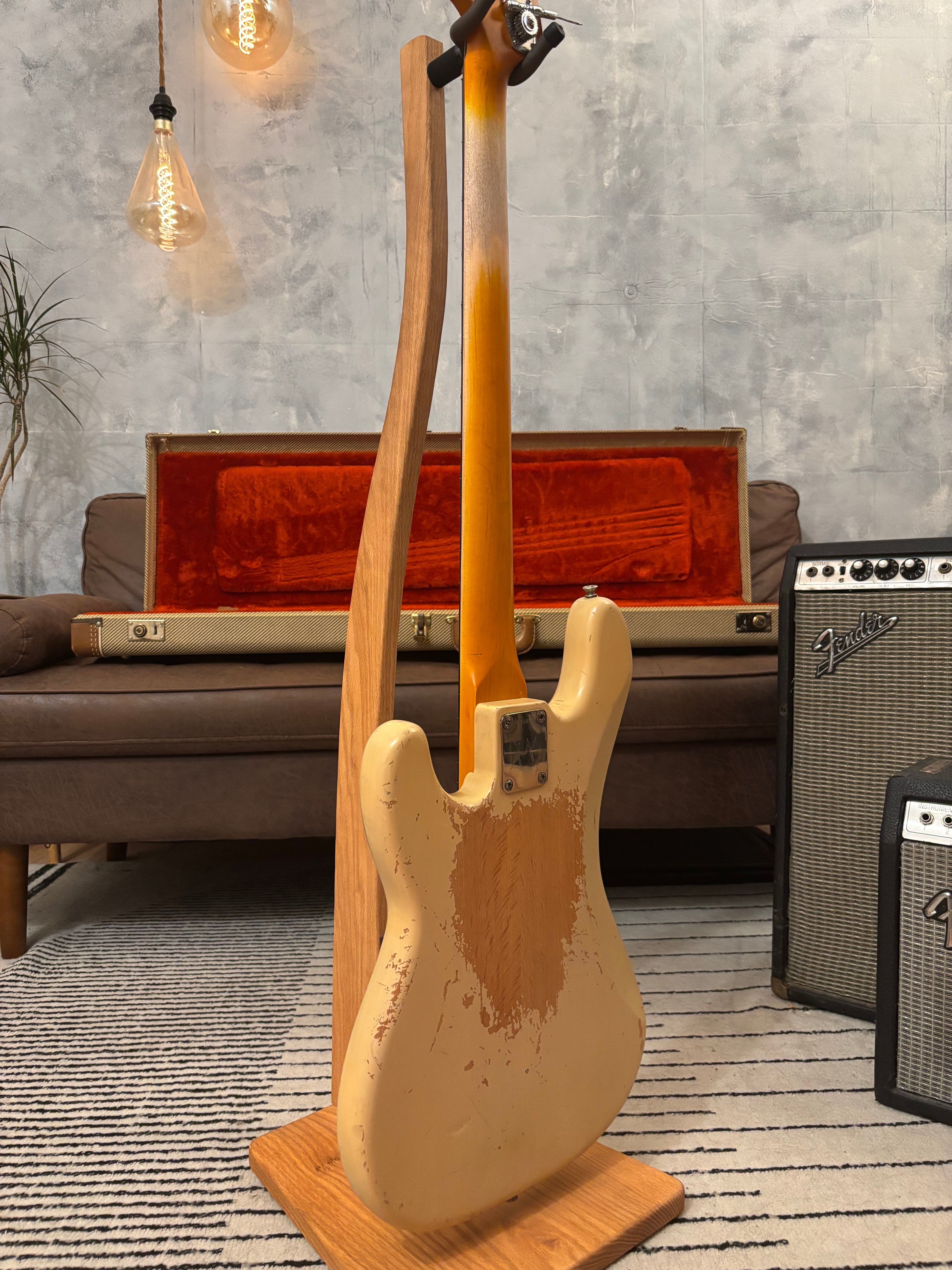 Fender Precision Bass Blonde 1962 GLAS Custom Relic feather Light at 8lb LUSH