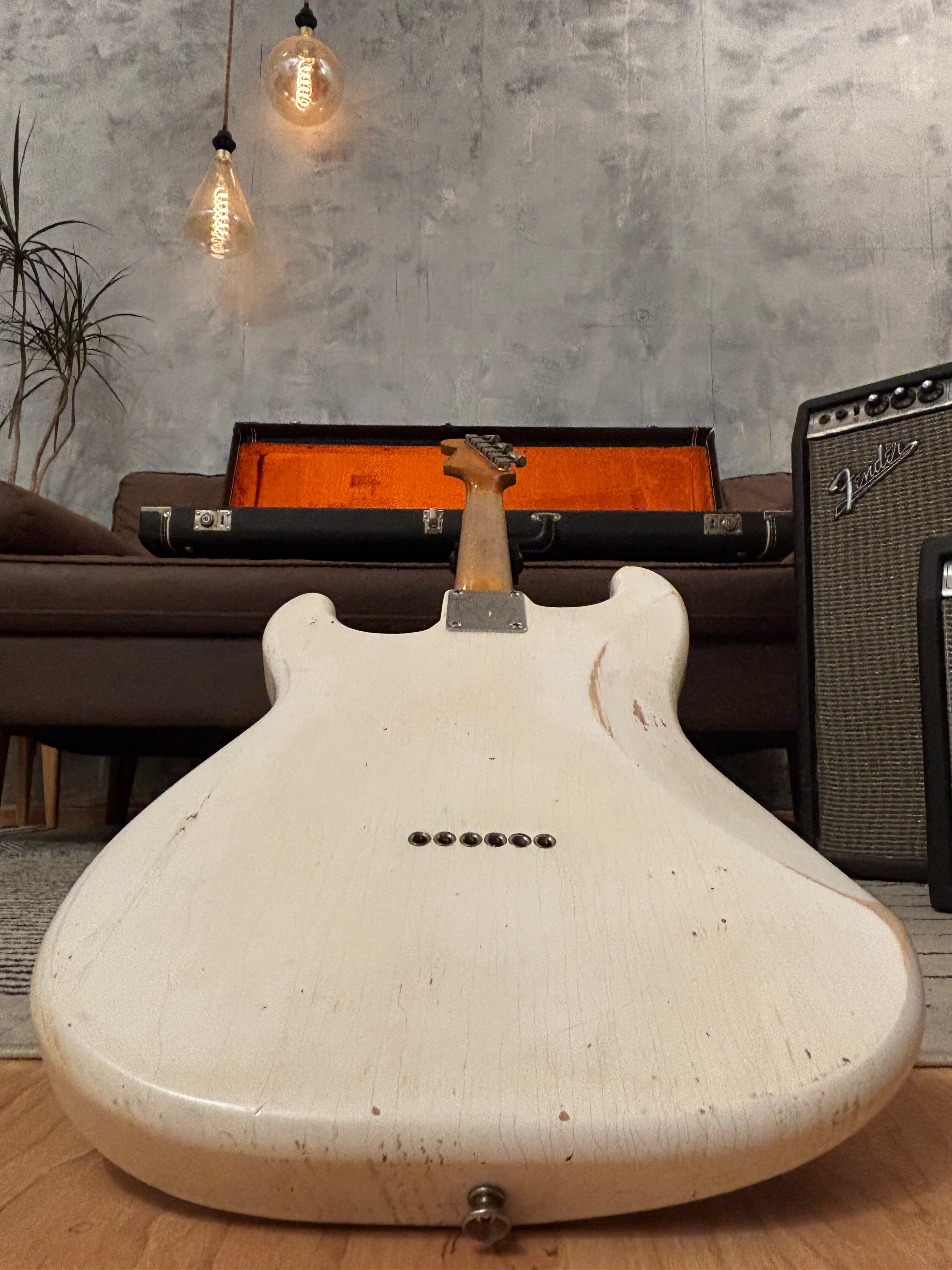 Fender Stratocaster GLAS Custom 1963 Vintage White Heavy Relic Hardtail Featherlight 7lb