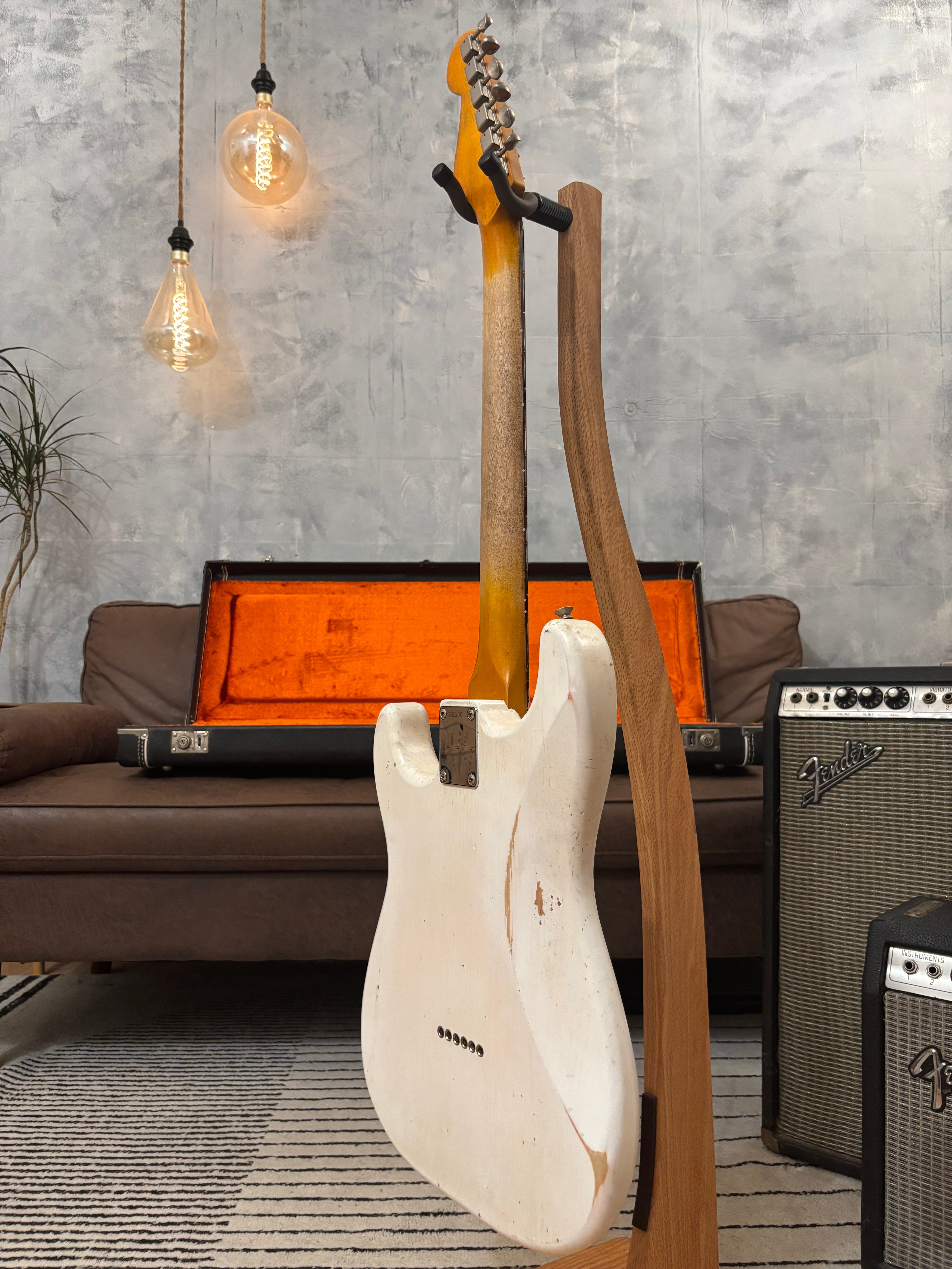 Fender Stratocaster GLAS Custom 1963 Vintage White Heavy Relic Hardtail Featherlight 7lb