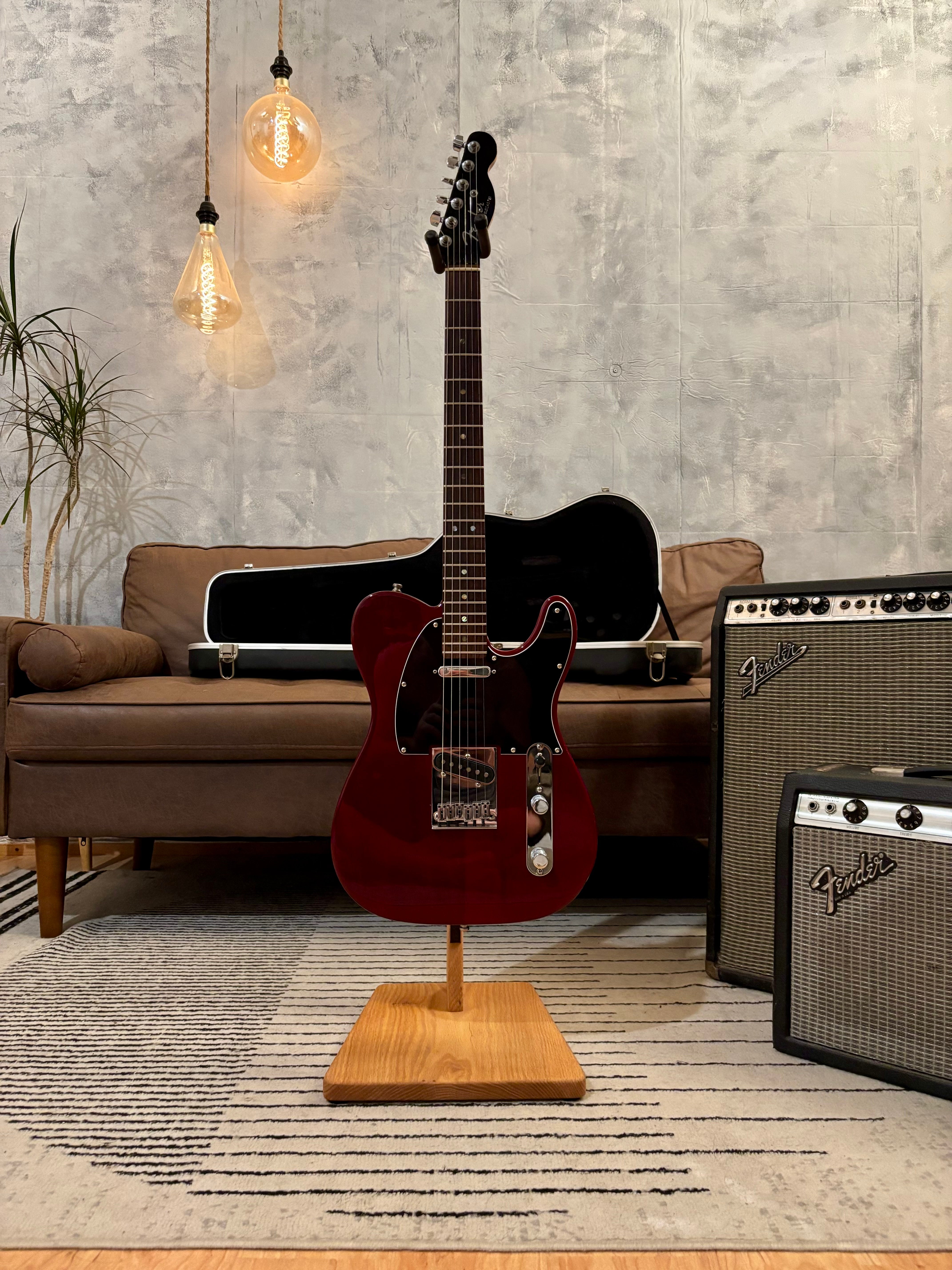 Fender American Deluxe Telecaster 2006 FSR Crimson Red ONY 7lb, Rare GC Exclusive, Black Headstock, ONLY 7lb