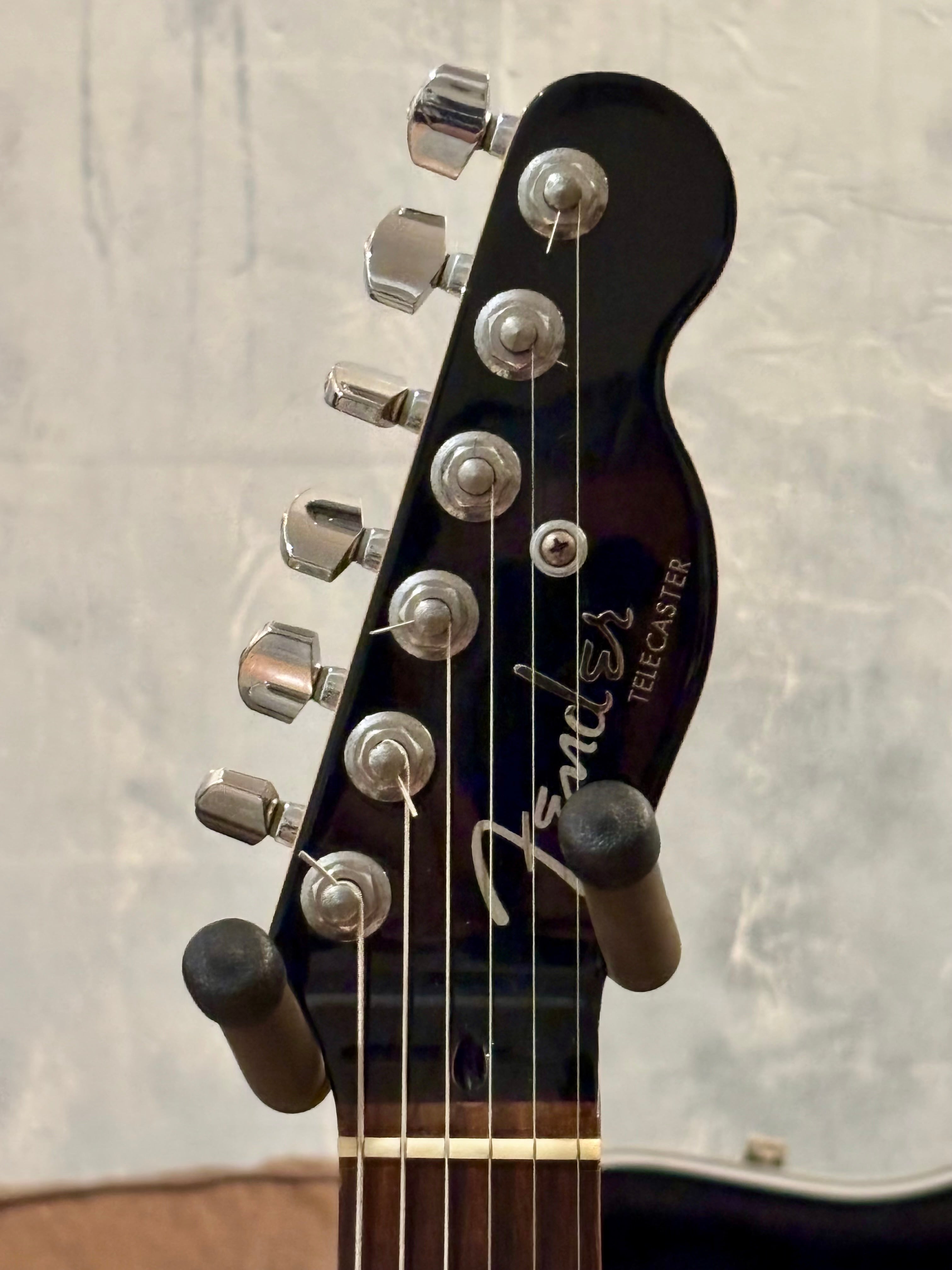 Fender American Deluxe Telecaster 2006 FSR Crimson Red ONY 7lb, Rare GC Exclusive, Black Headstock, ONLY 7lb