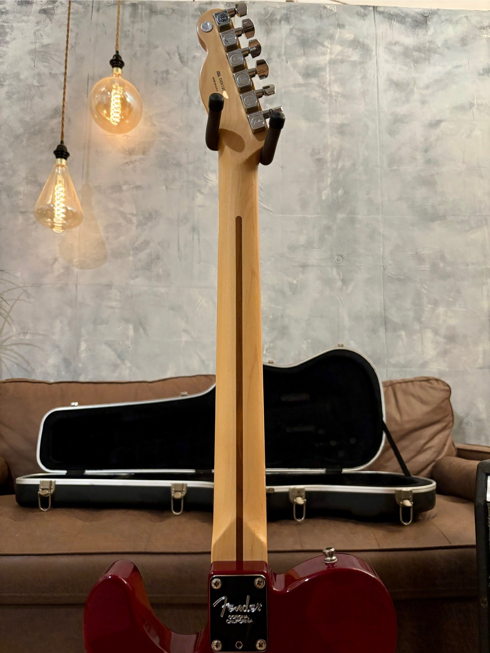 Fender American Deluxe Telecaster 2006 FSR Crimson Red ONY 7lb, Rare GC Exclusive, Black Headstock, ONLY 7lb