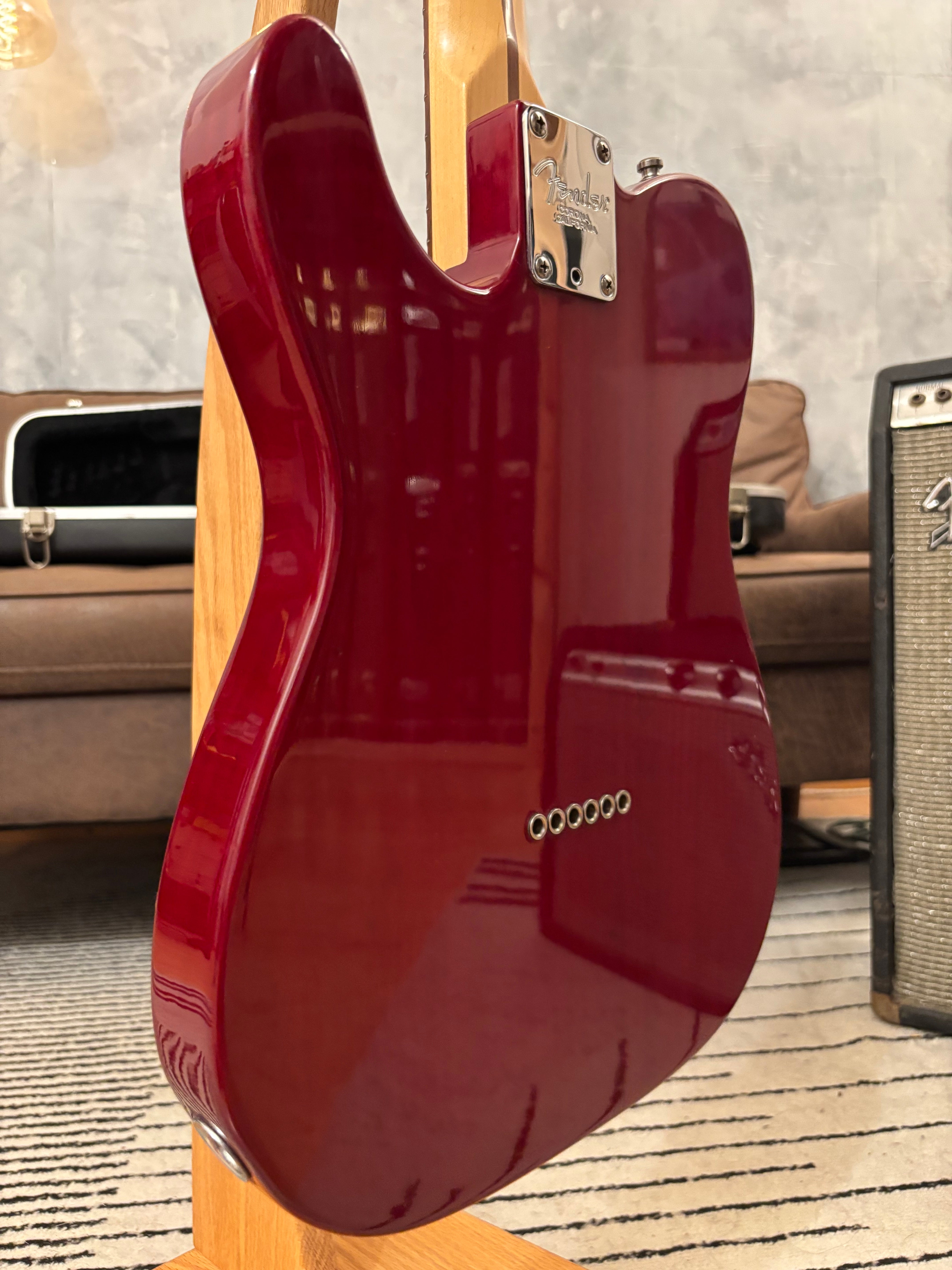Fender American Deluxe Telecaster 2006 FSR Crimson Red ONY 7lb, Rare GC Exclusive, Black Headstock, ONLY 7lb