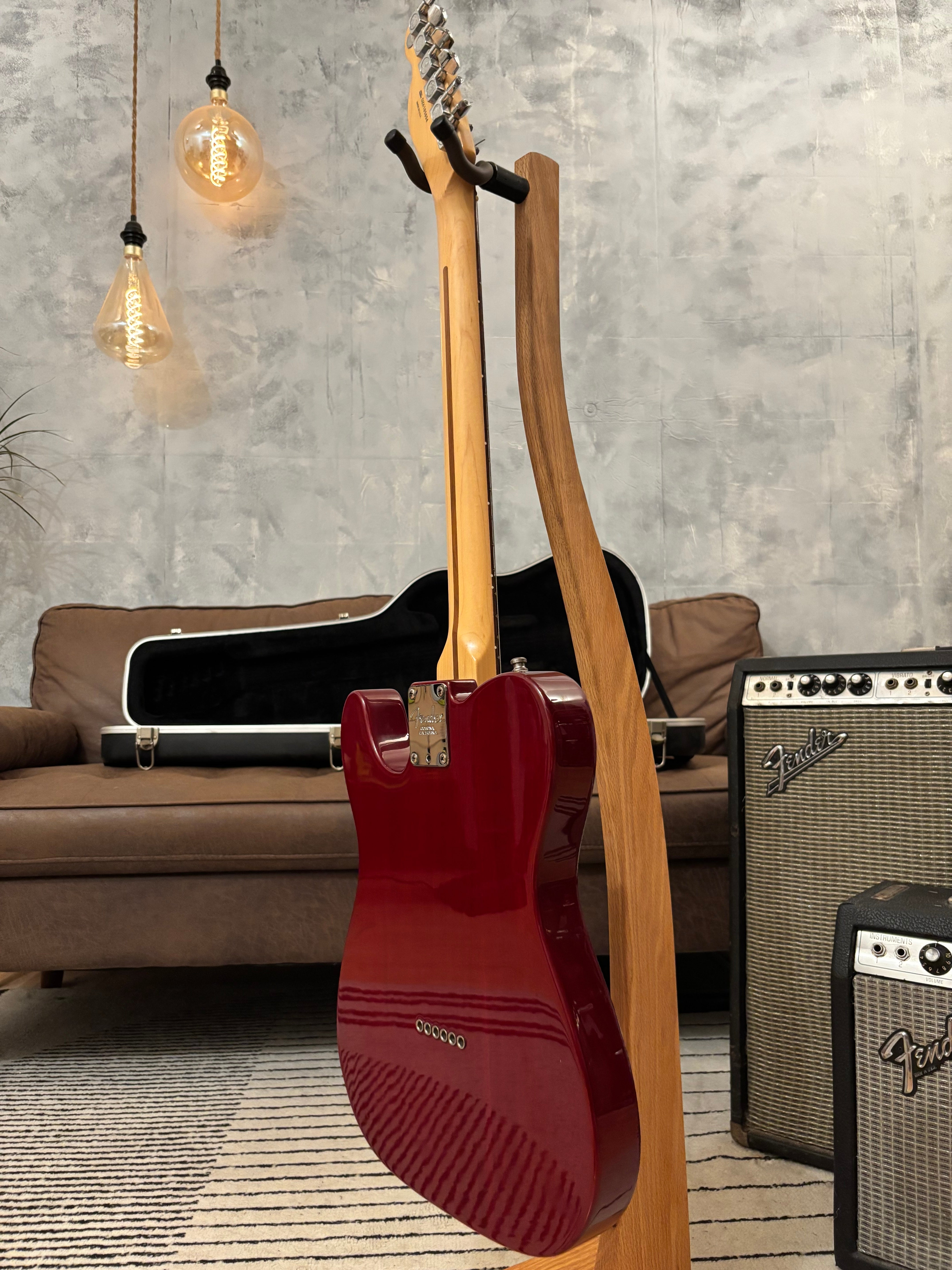 Fender American Deluxe Telecaster 2006 FSR Crimson Red ONY 7lb, Rare GC Exclusive, Black Headstock, ONLY 7lb