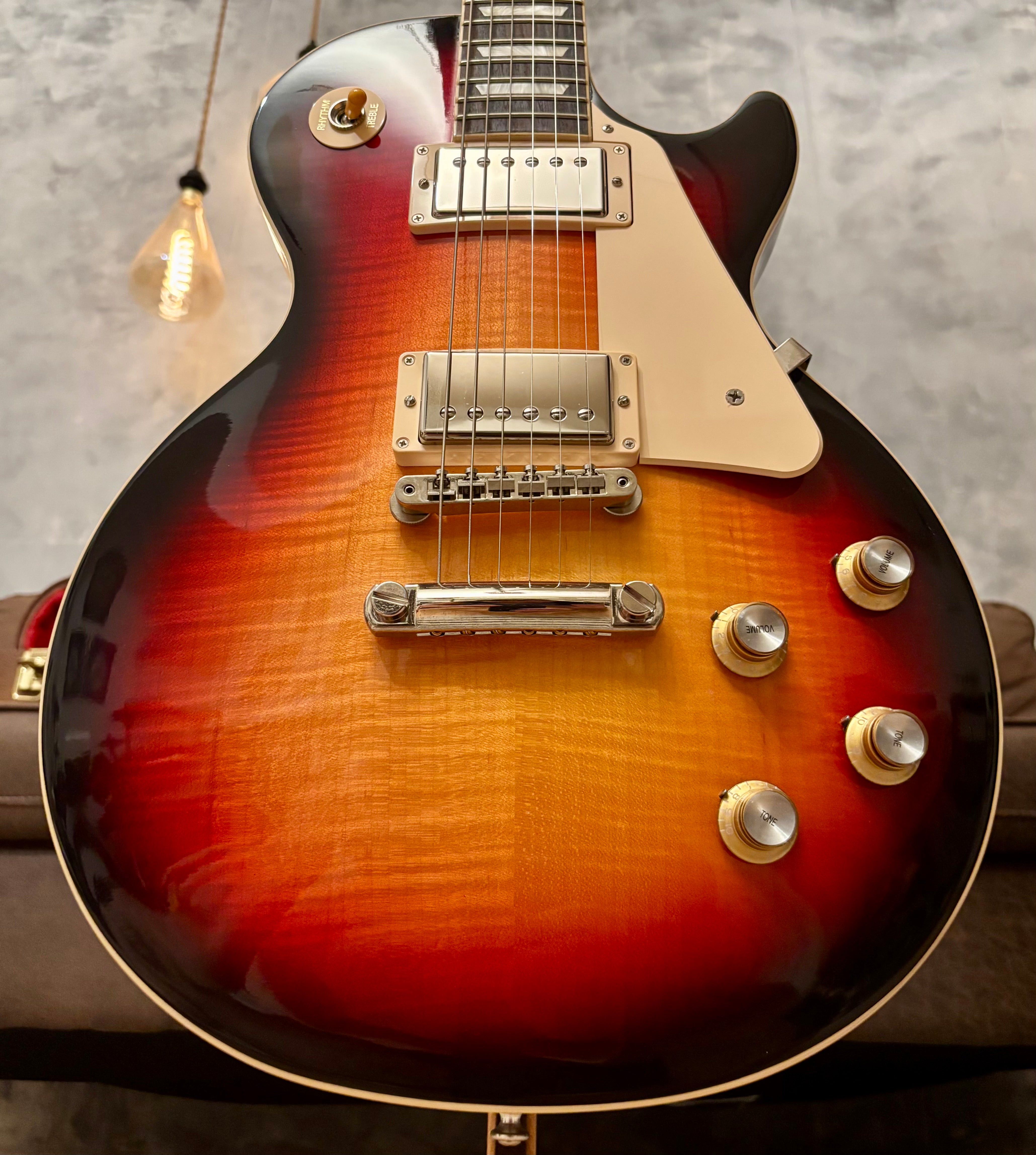 Gibson Les Paul Standard 2020 Limited addition triburst MINT!