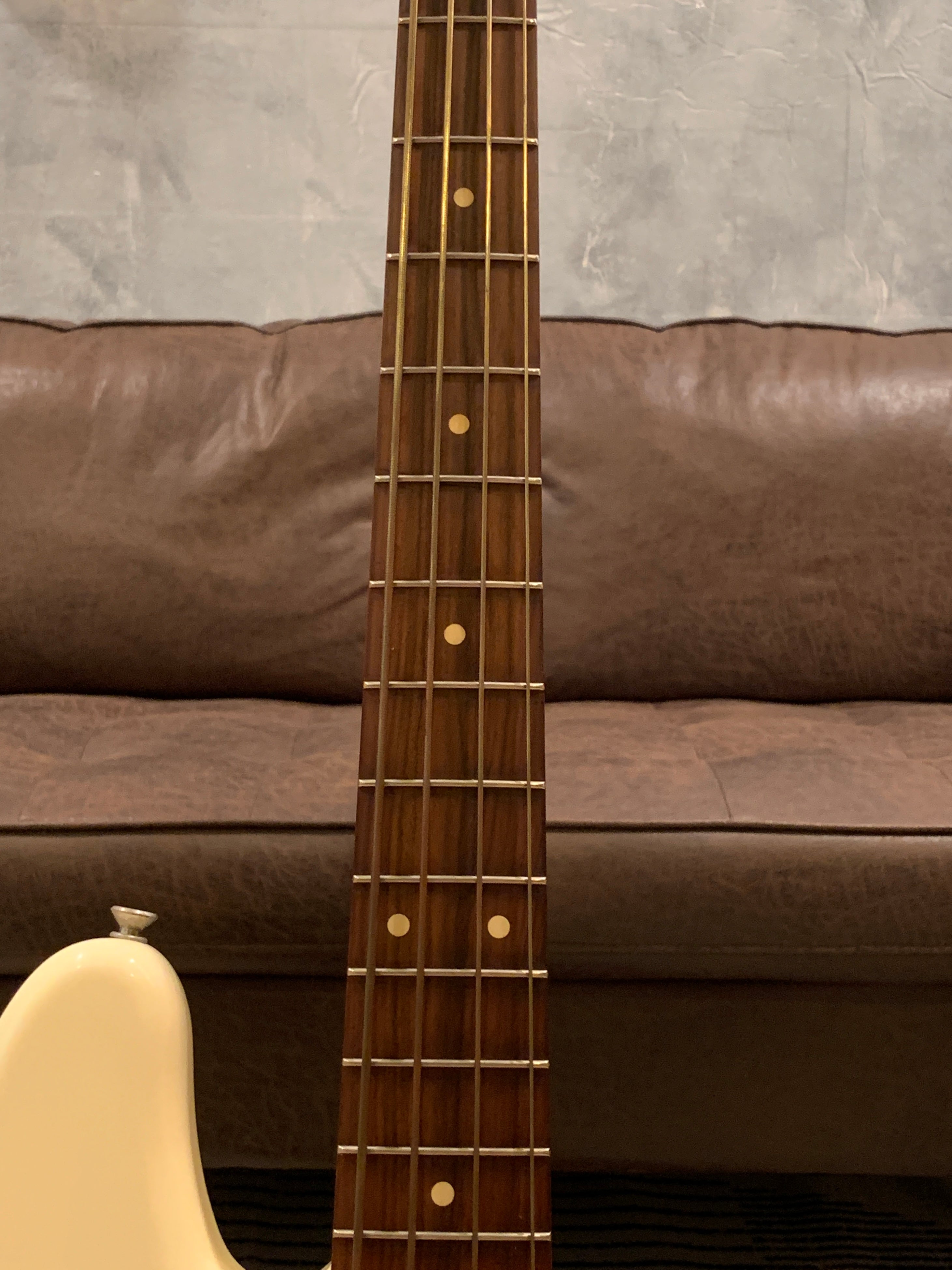 Fender Classic Series '60s RI Jazz Bass Lacquer