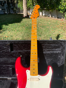 Dave Gilmore red strat